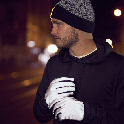 Clique reflecterende muts met patch